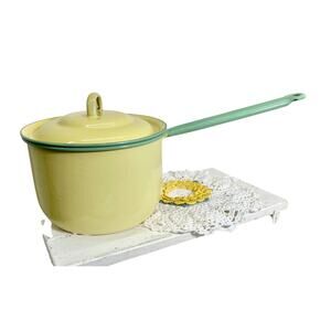 Midcentury 4-Qt Yellow Enamel Saucepan with Green Trim – Farmhouse Pantry Decor